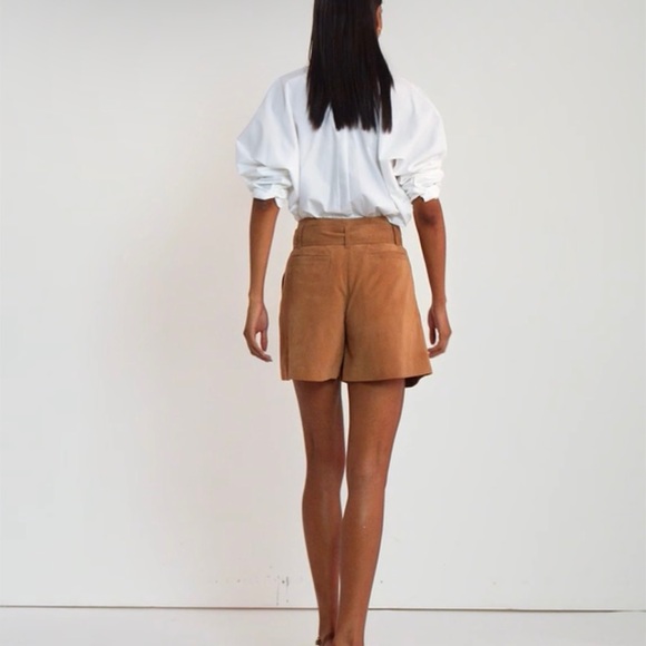 NWT Women’s Lauren Ralph Lauren Belted Suede Shorts Size 10 Light Brown - Picture 10 of 15